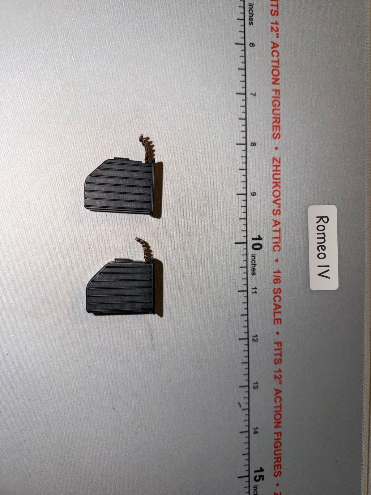 1/6 Scale Modern Saw Machine Gun Ammunition Boxes