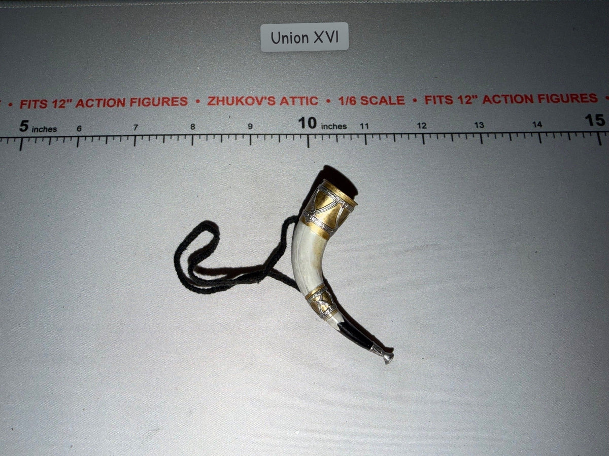 1/6 Scale Medieval Viking Era Drinking Horn with Strap - Sideshow - Lord of the Rings