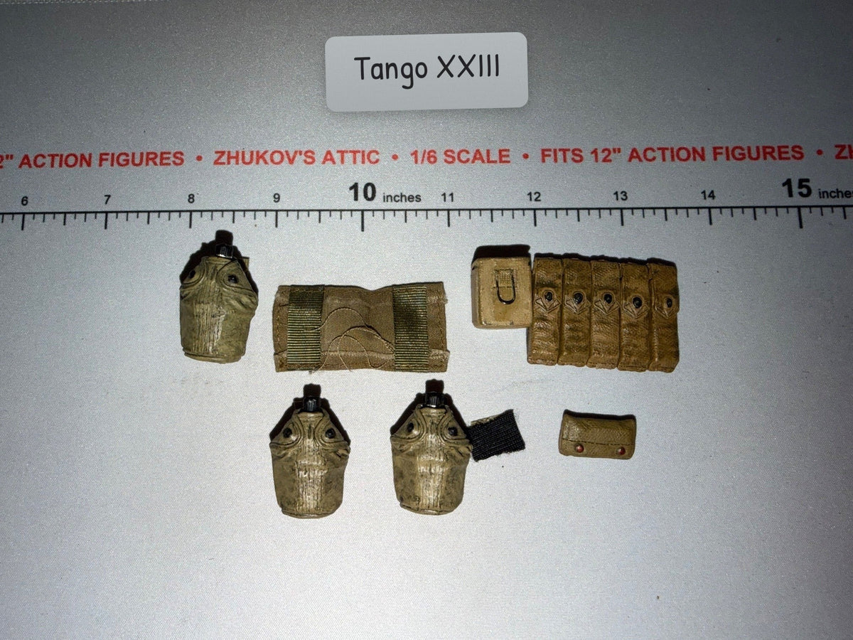 1/6 Scale WWII US Ammunition Pouches and web Gear Lot
