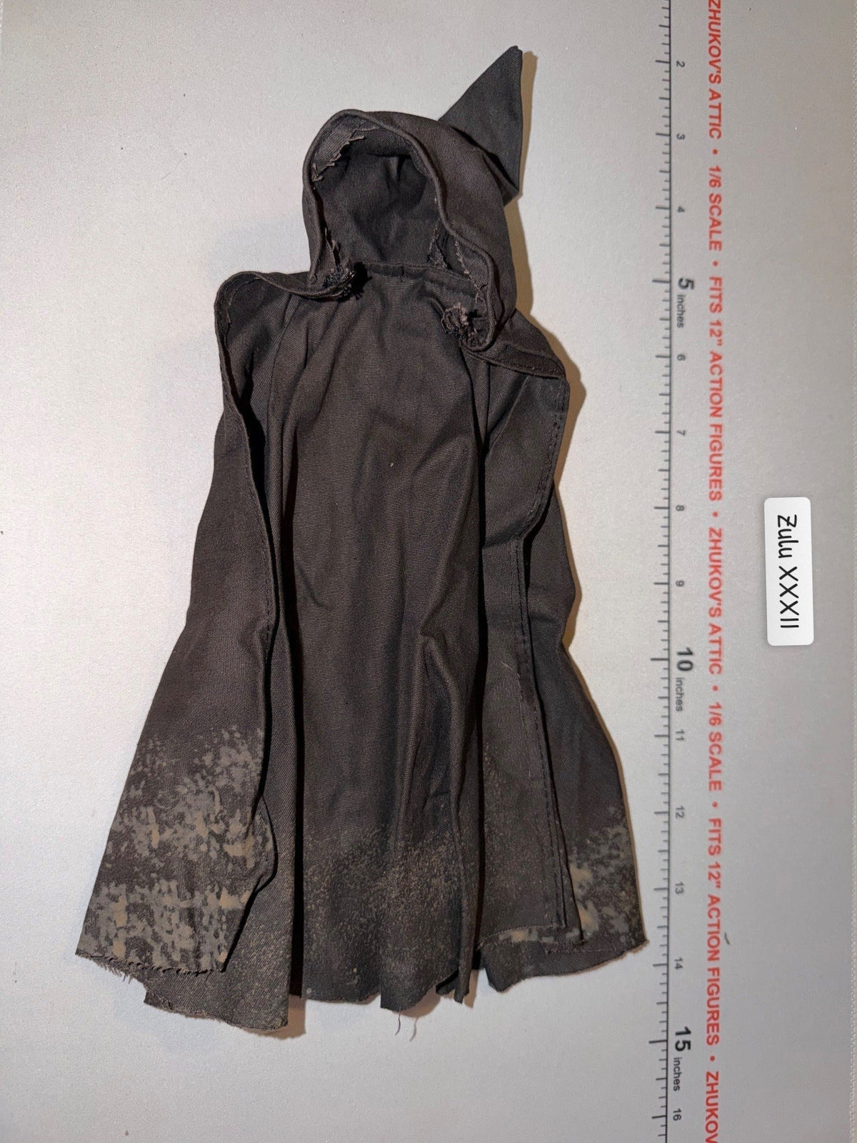 1/6 Scale Medieval Fantasy Hooded Cloak - Lord of the Rings - Sideshow