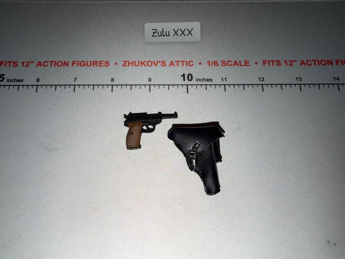 1/6 Scale WWII German Pistol and Holster Set