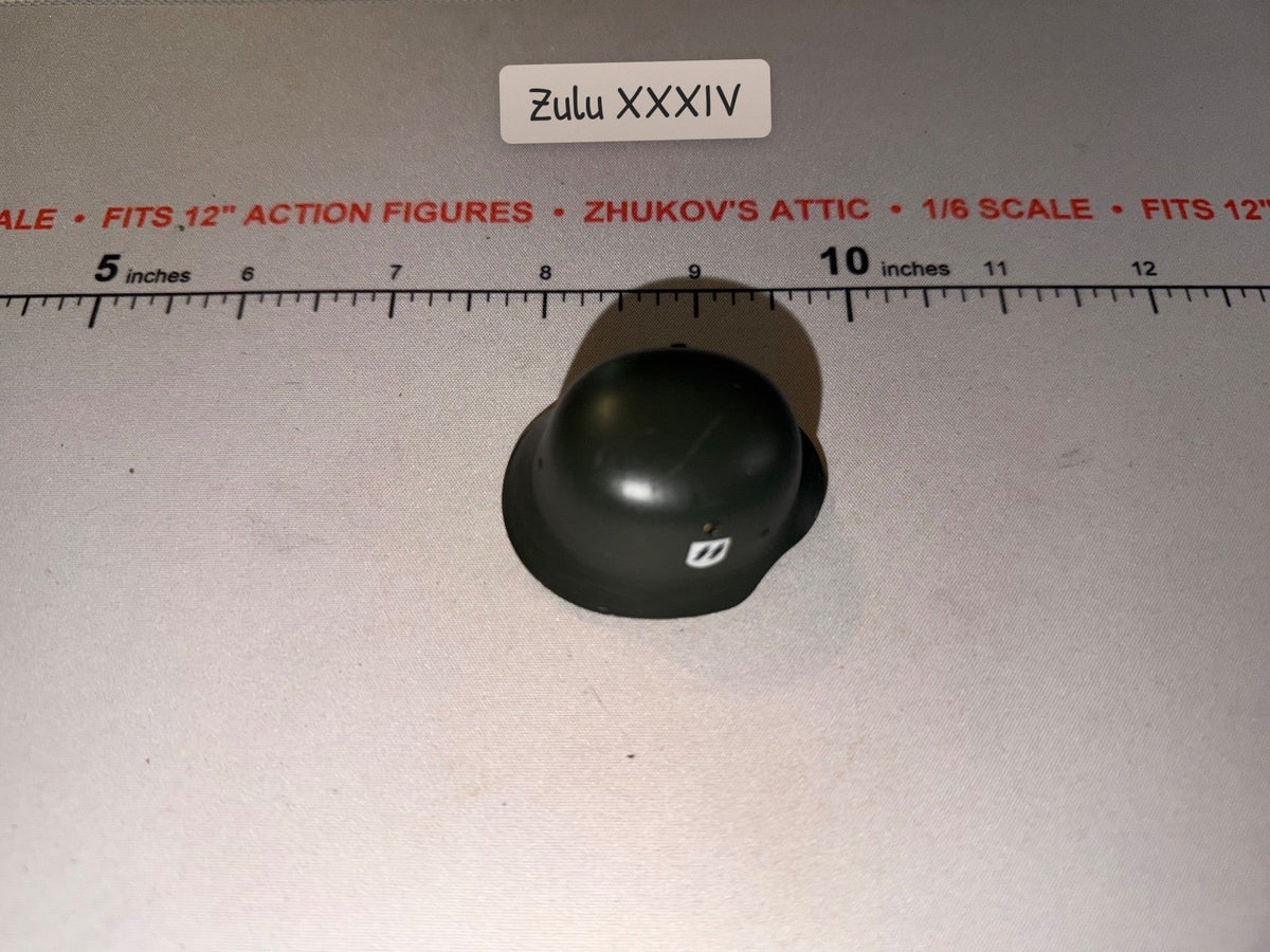 1/6 Scale WWII German M35 Combat Helmet - DID