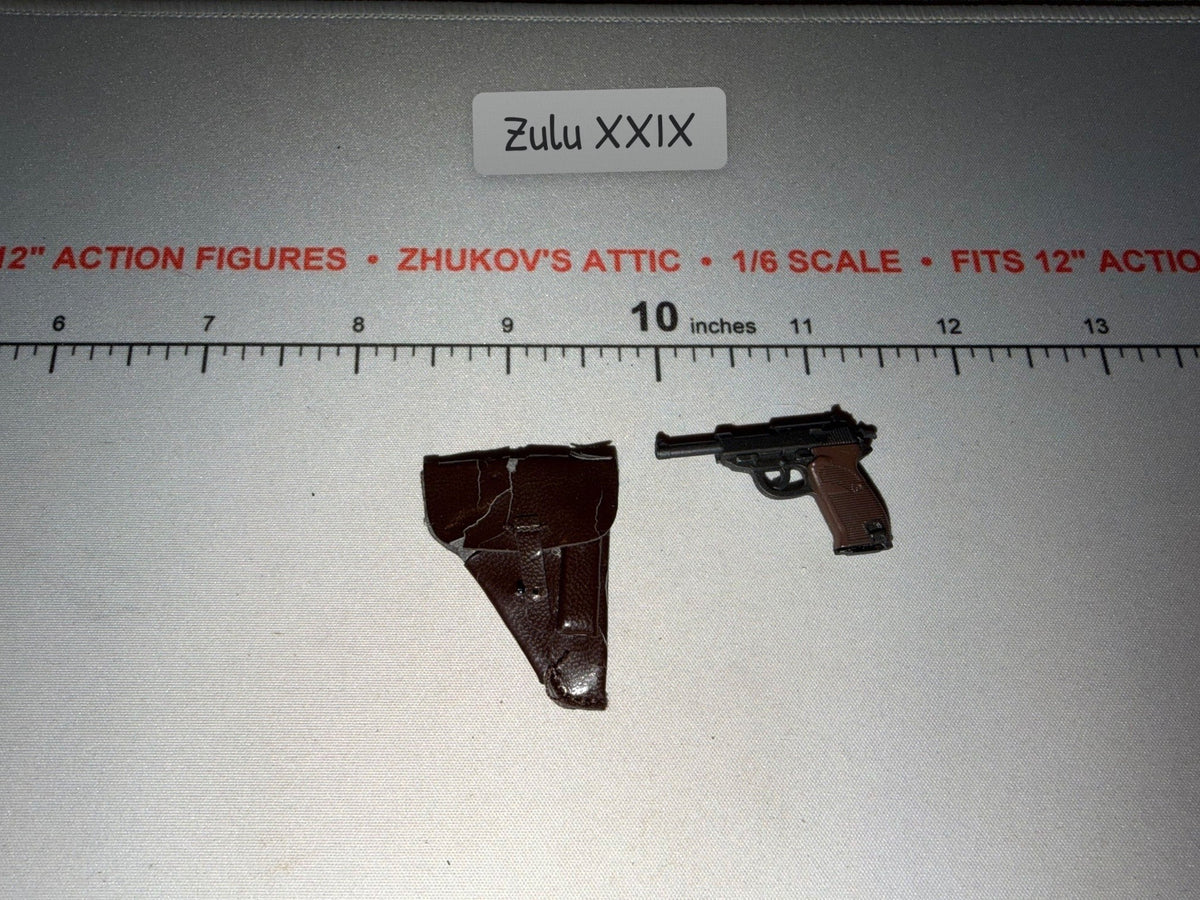 1/6 Scale WWII German Pistol and Holster Set