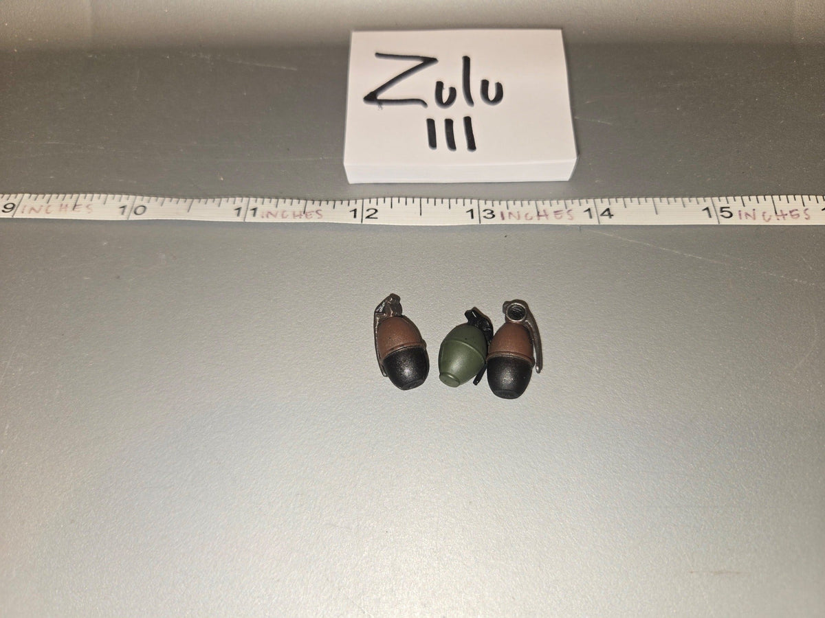 1/6 Scale Vietnam Hand Grenade Set