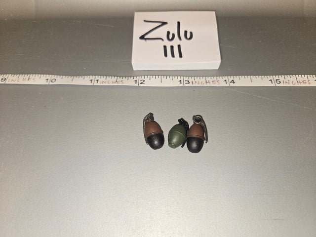 1/6 Scale Vietnam Hand Grenade Set