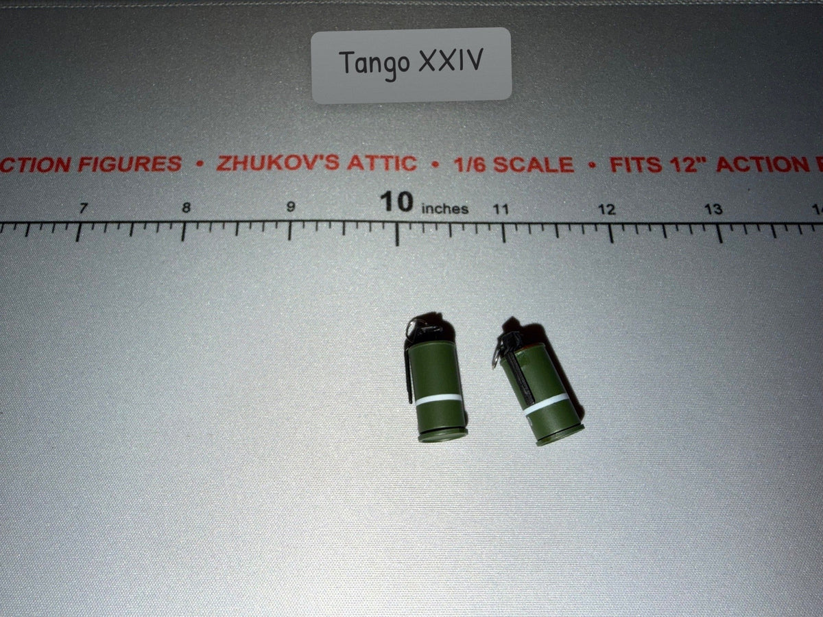 1/6 Scale WWII US Smoke Grenade Lot