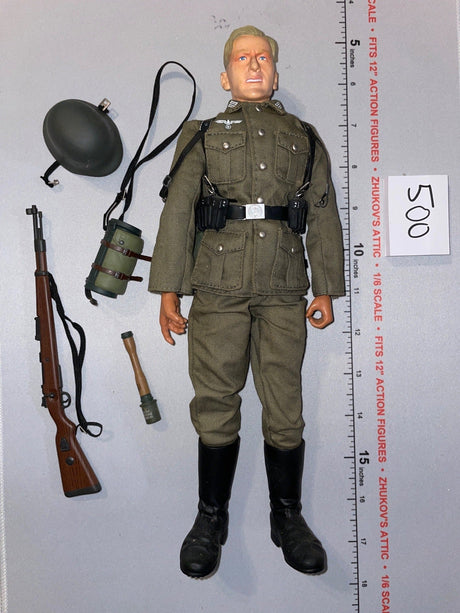 1/6 Scale Dragon WWII German Heer Infantry Dressed Figure with Helmet and Rifle