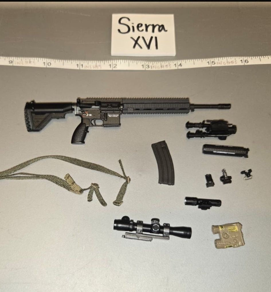 1/6 Scale Modern Era Assault Rifle with Accessories Set