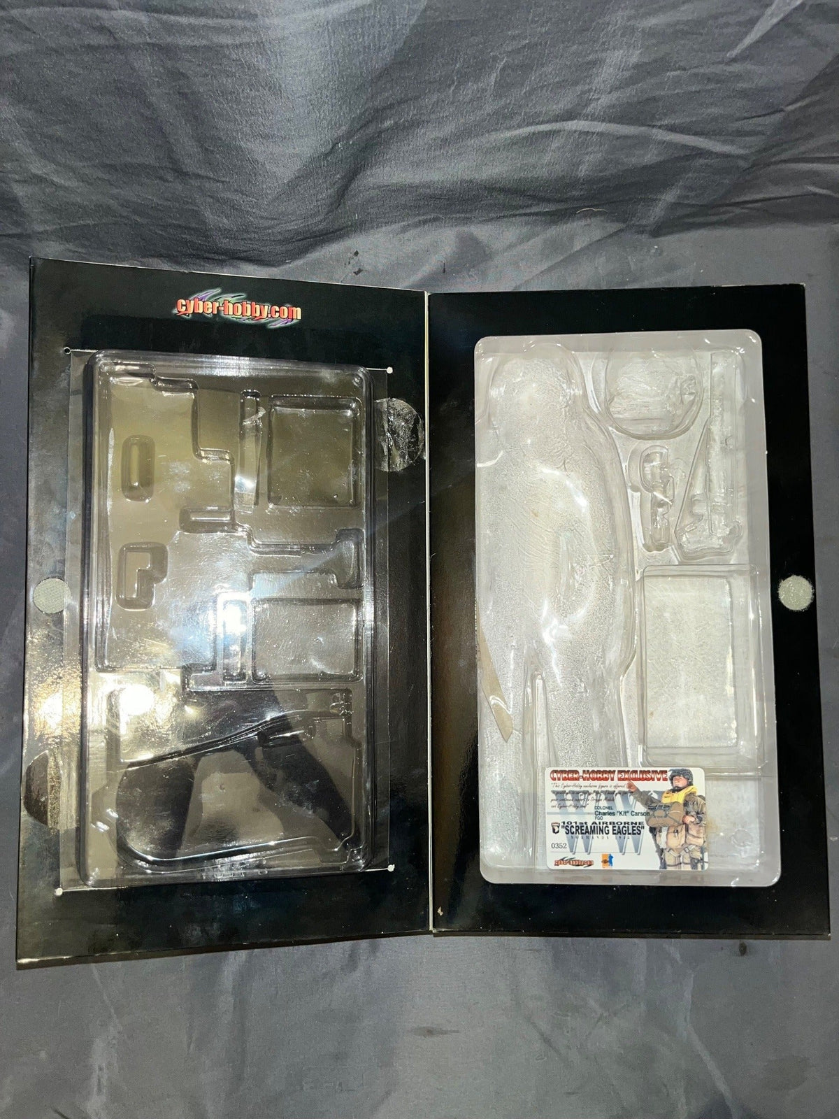 1/6 Scale BOX ONLY WWII US Colonel Charles Kit Carson BOX ONLY - Dragon Cyber Hobby