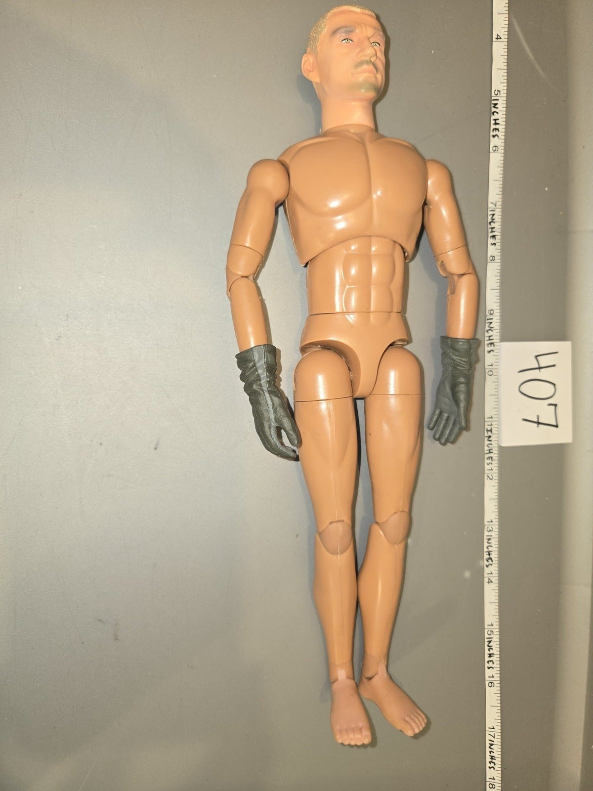 1/6 Scale Nude Male Action Figure Body with Black Gloves - Dragon