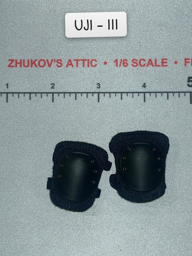 1/6 Scale Modern Era Russian Knee Pads Pair - Fsb Vympel—Beslan School Siege UJINDOU