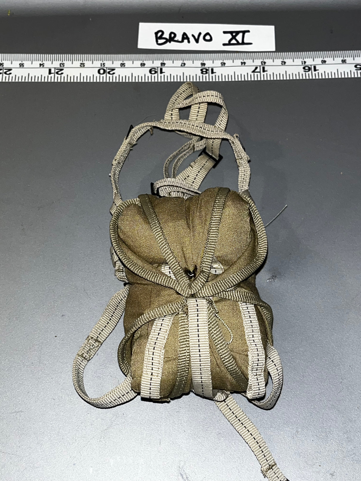 1:6 scale WWII British Paratrooper Parachute 108386