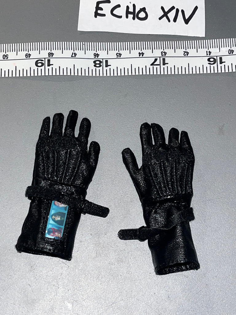 1/6 Scale Drudge Dredd Gloves - Science Fiction