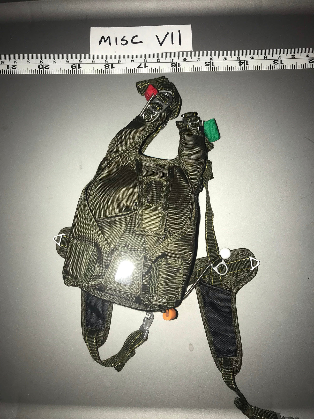 1:6 Modern Halo Parachute Rig 111751