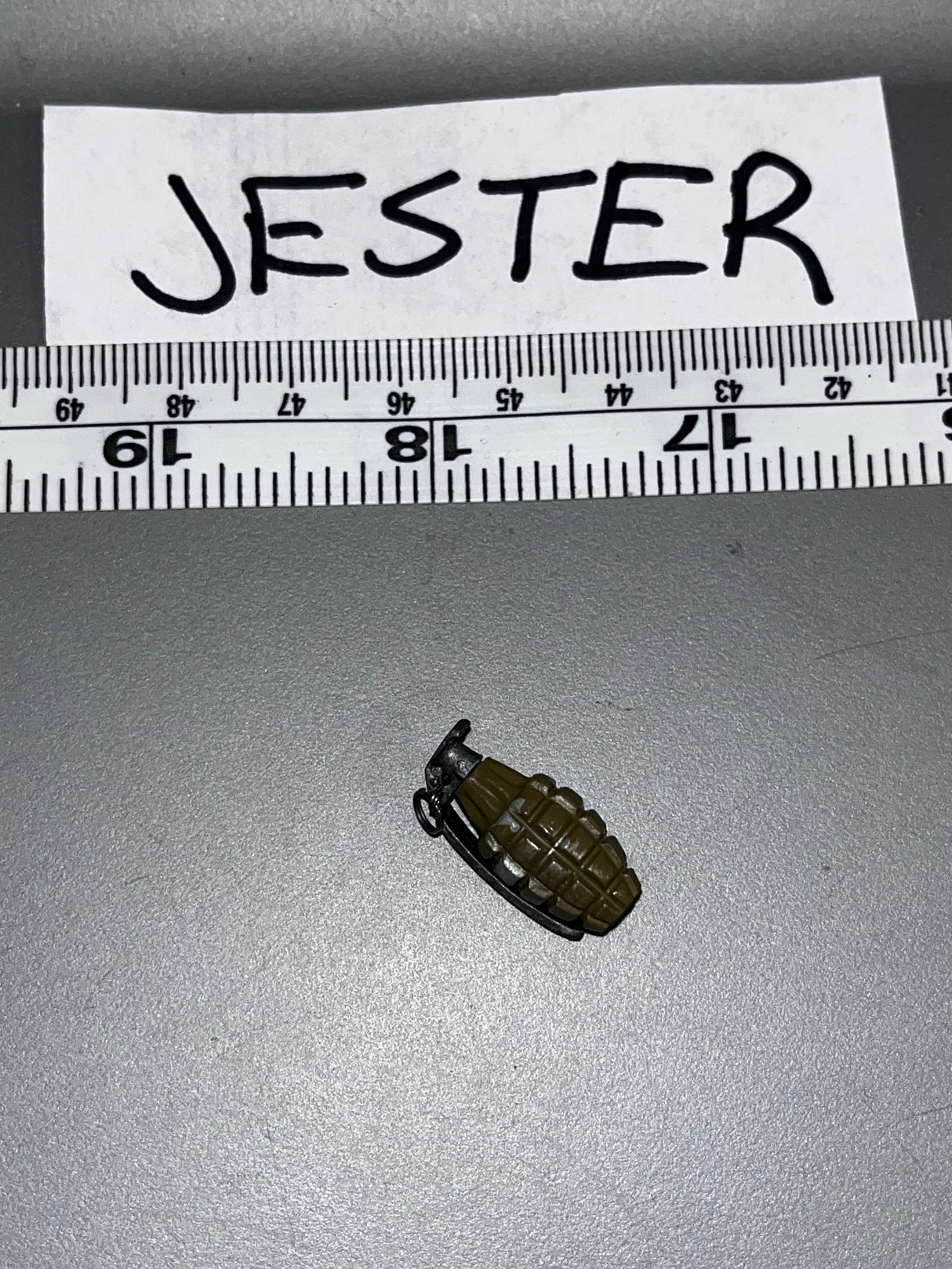 1:6 WWII US Metal Grenade 109520