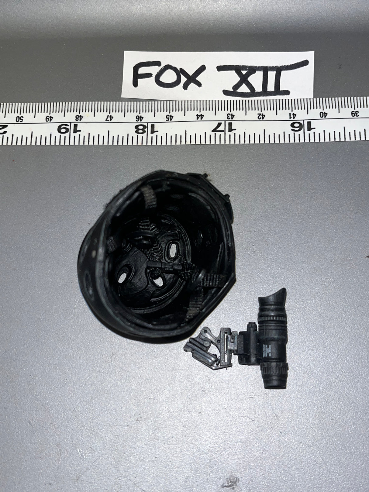 1/6 Scale Modern Helmet 105856