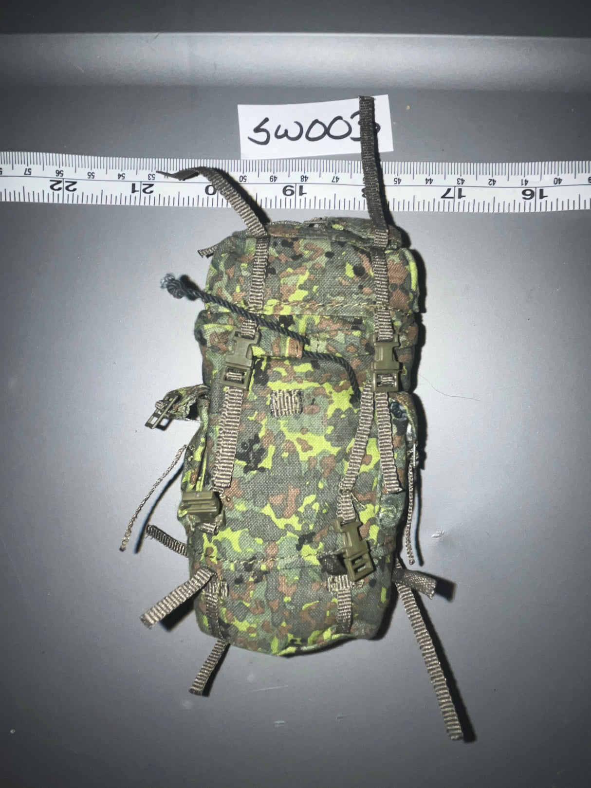 1/6 Scale Modern Backpack