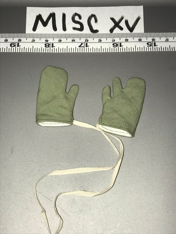 1:6 Korean War Chinese Chicom Gloves 111113