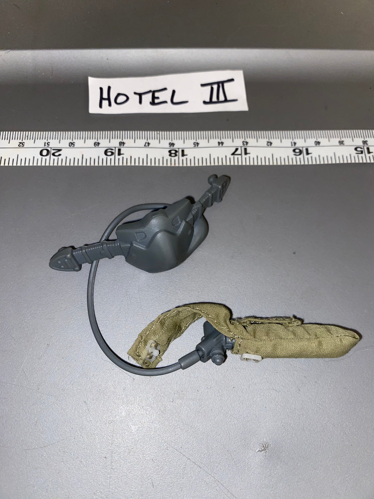 1/6 Scale Modern Oxygen Bottle 102958
