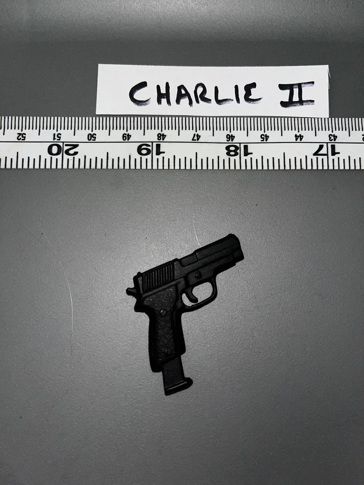 1/6 Scale Modern Era Pistol 107835