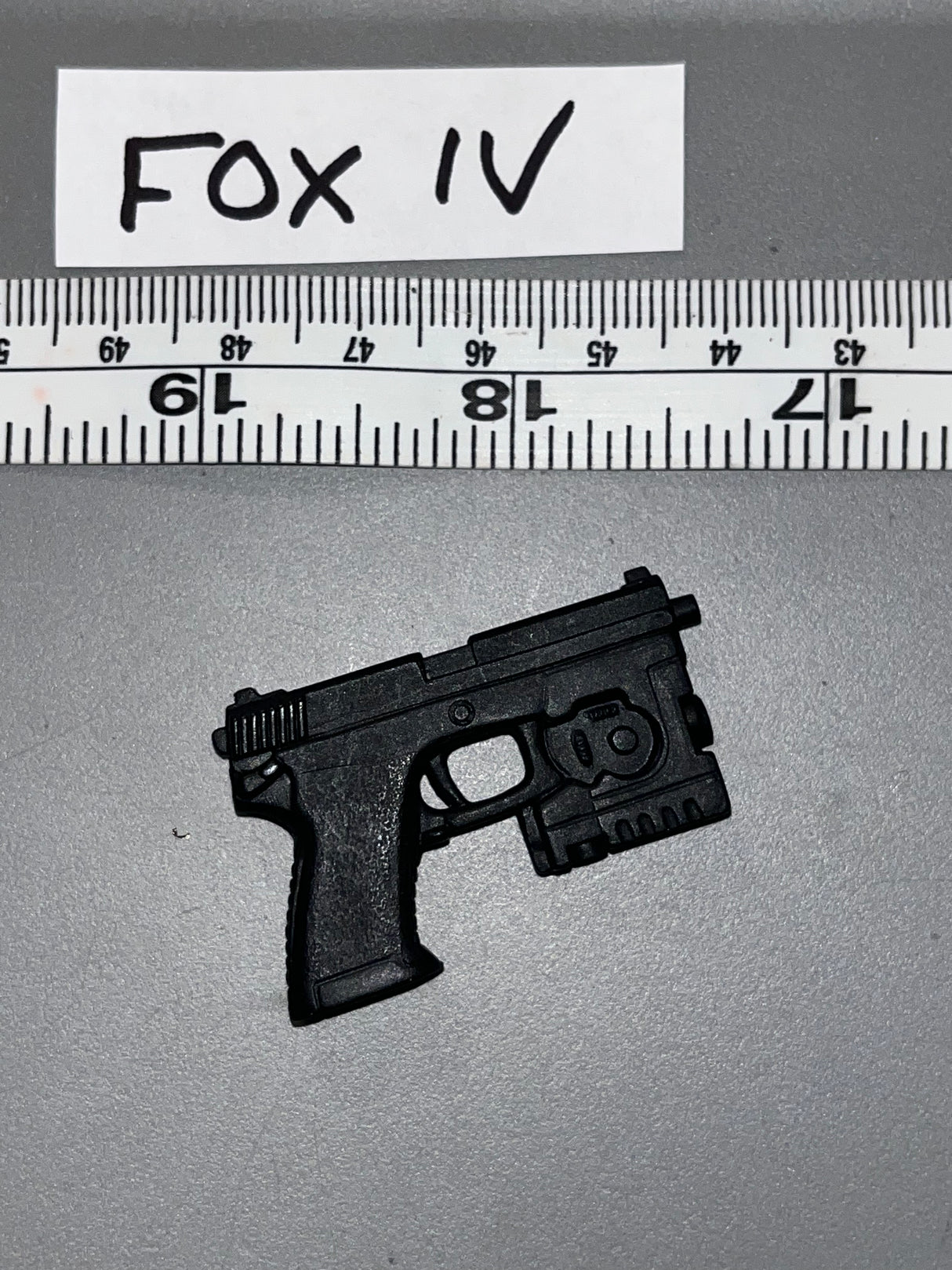 1/6 Scale Modern Era Pistol