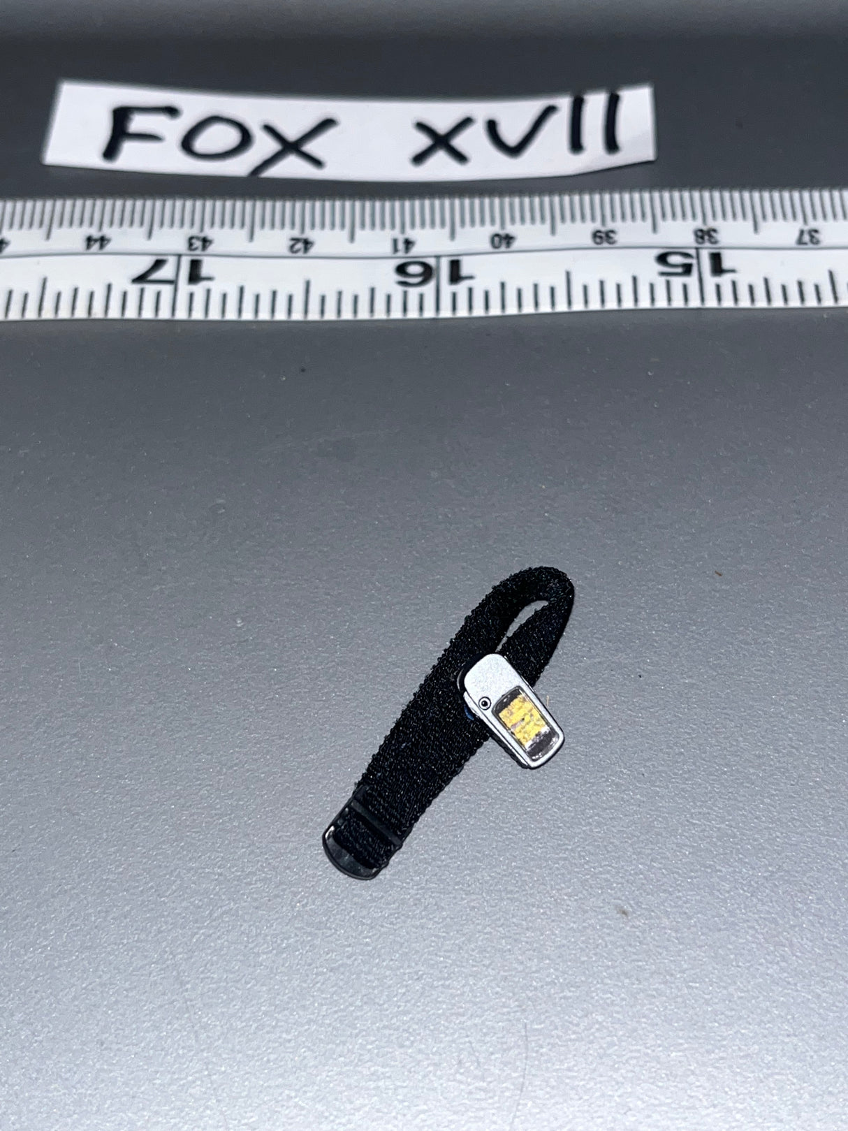 1:6 Scale Modern wrist GPS 105024