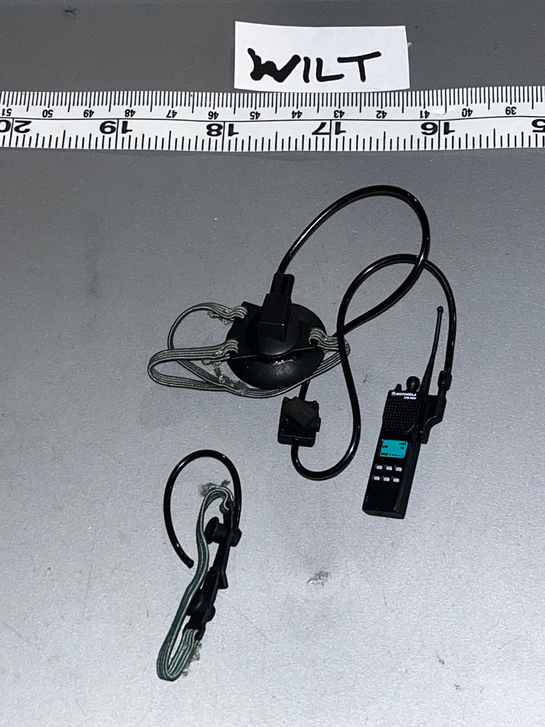 1/6 Scale Modern Radio Lot 105038A