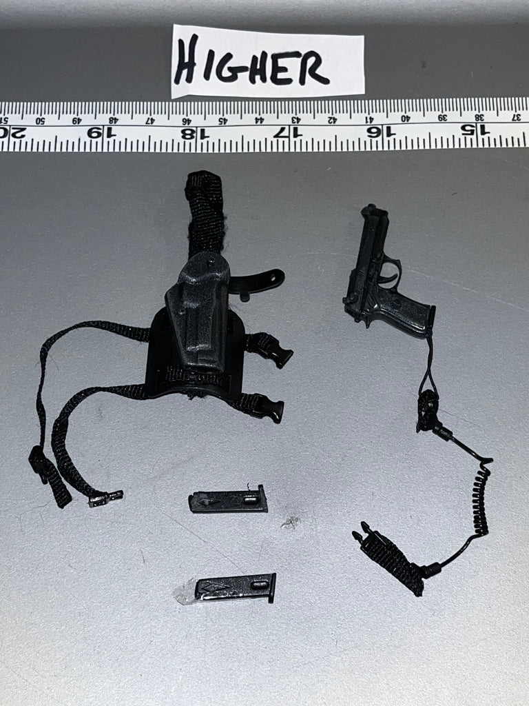 1/6 Scale Modern Pistol and Holster 109371