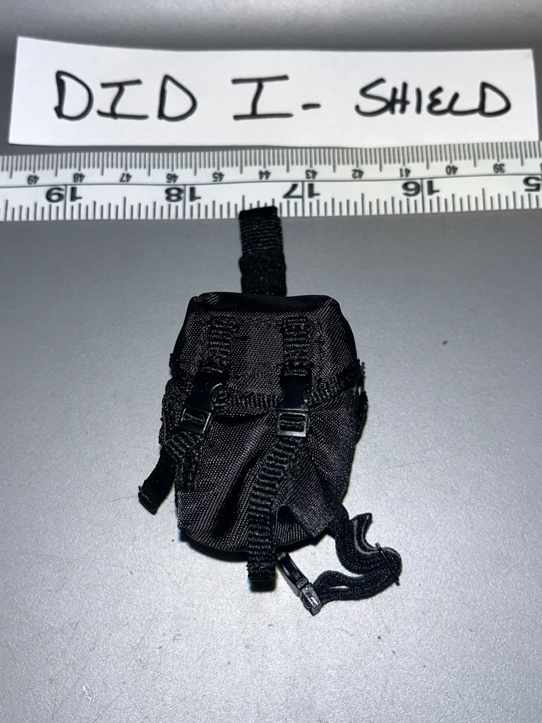 1/6 Scale Modern Era Police Drop Down Gas Mask Pouch - DID 106636