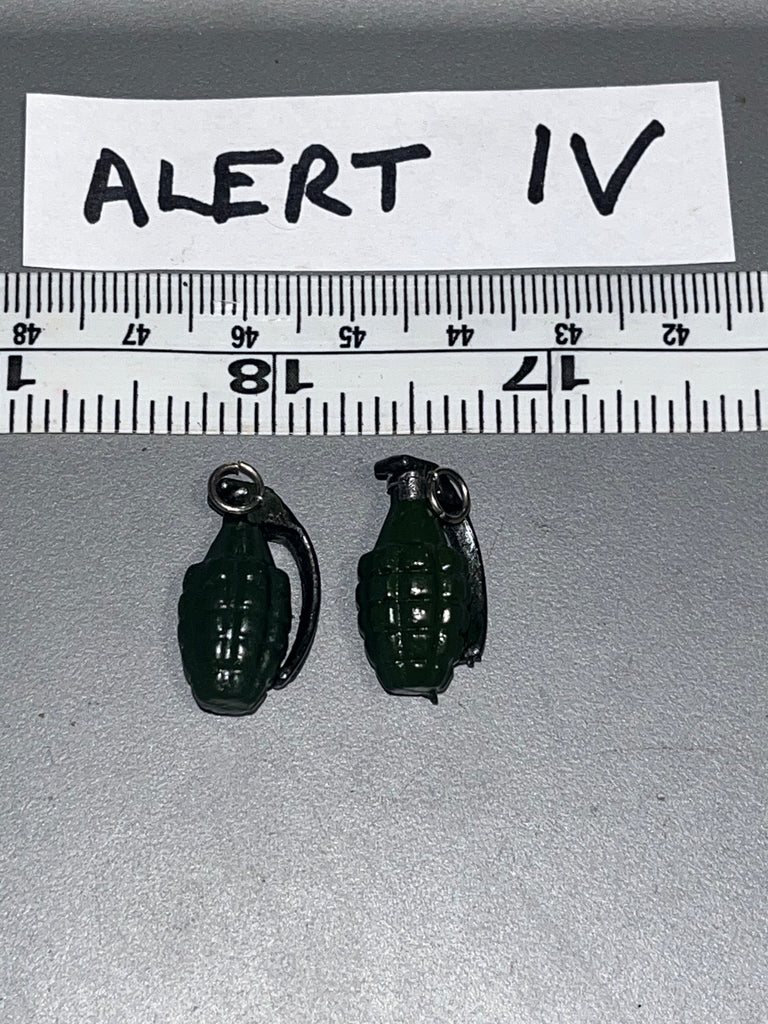 1/6 Scale WWII US Grenade Lot - Alert Line 102176