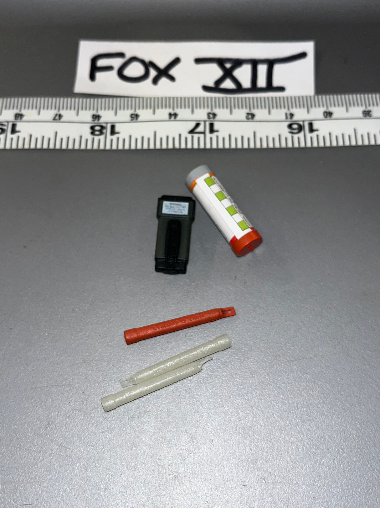 1/6 Scale Modern Era Glow Stick Lot 105846