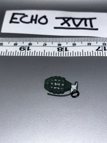 1:6 WWII US Metal Grenade 106557