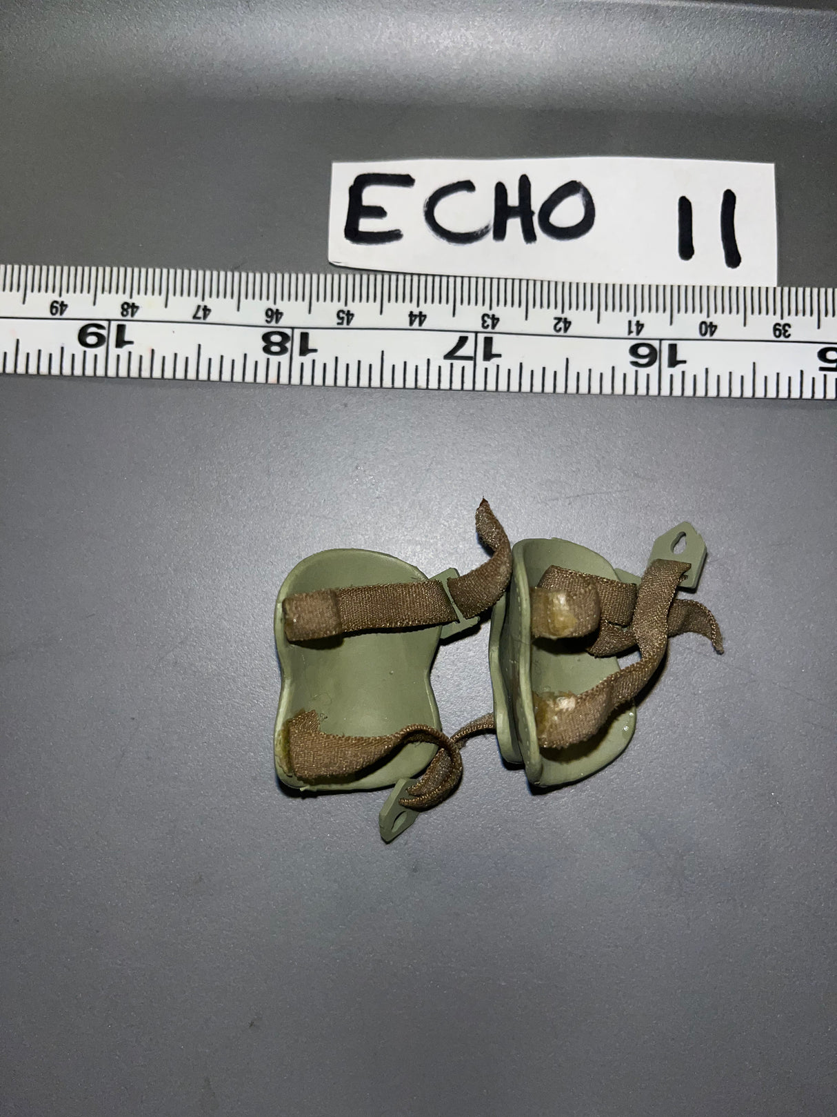 1:6 Scale Modern Knee Pads 105914
