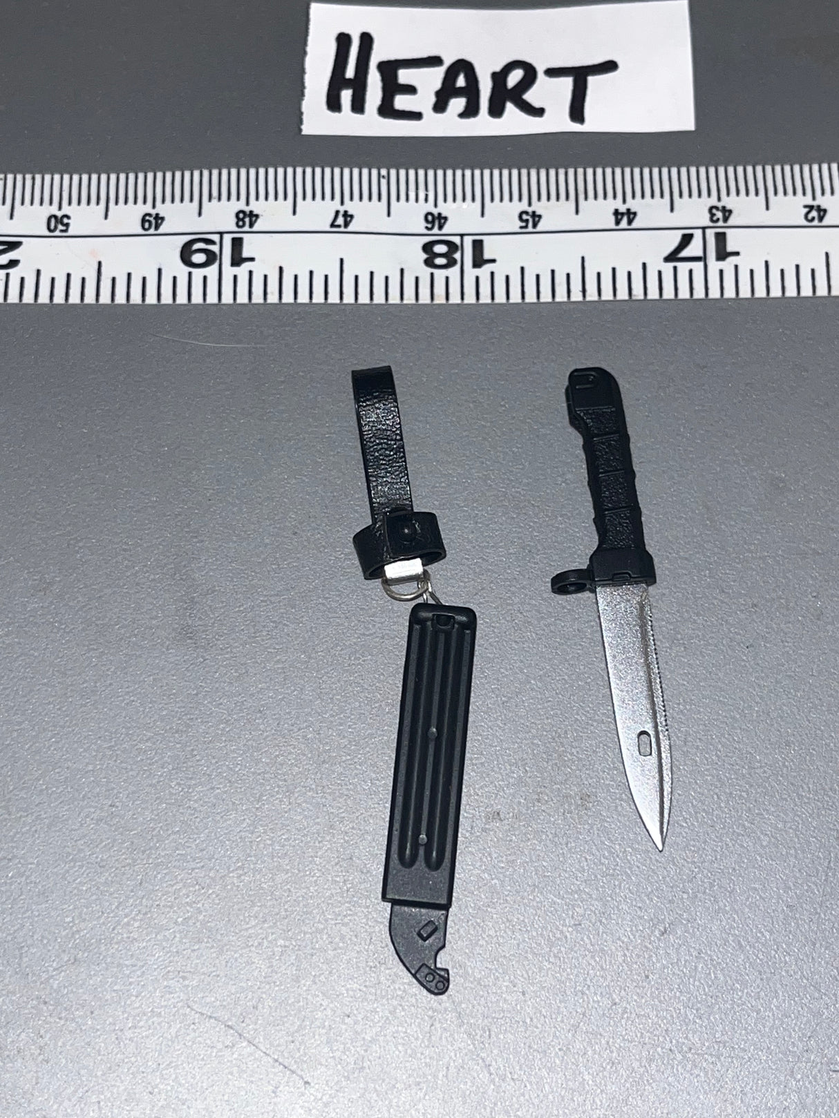 1:6 Scale Modern Russian Knife - DAM Russian Military Police