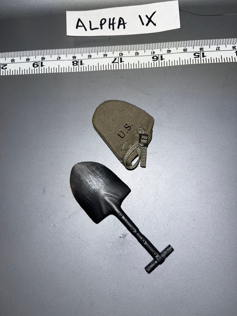 1/6 Scale WWII US Entrenching Tool and Cover 109111