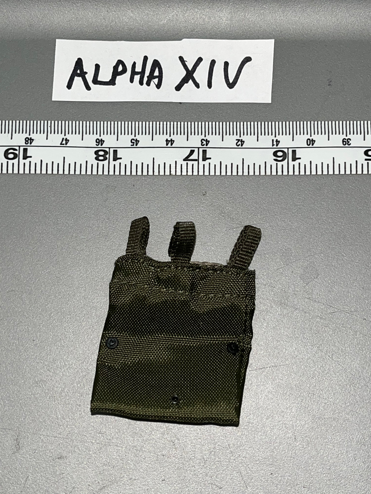1/6 Modern Era Dump Pouch 109231