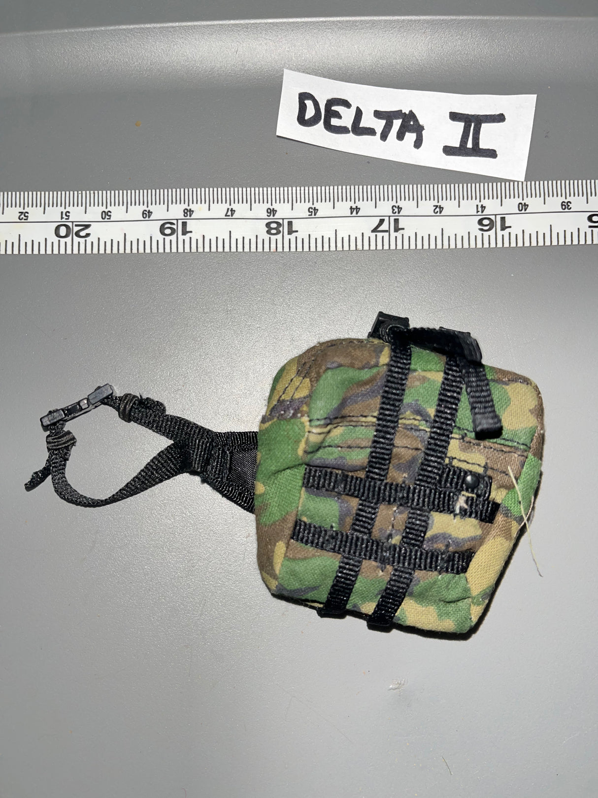1:6 Scale Modern Era Pouch 105950