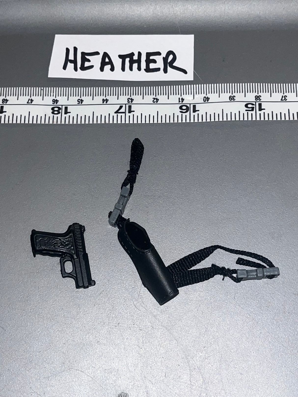 1/6 Modern Era Pistol and Holster 100192C