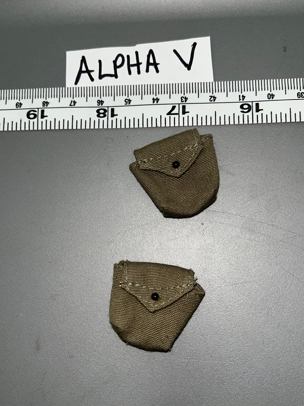 1:6 WWII US Rigger Pouch Lot 109185